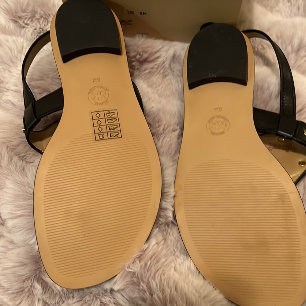Michael Kors shoes - Picture 3 of 3